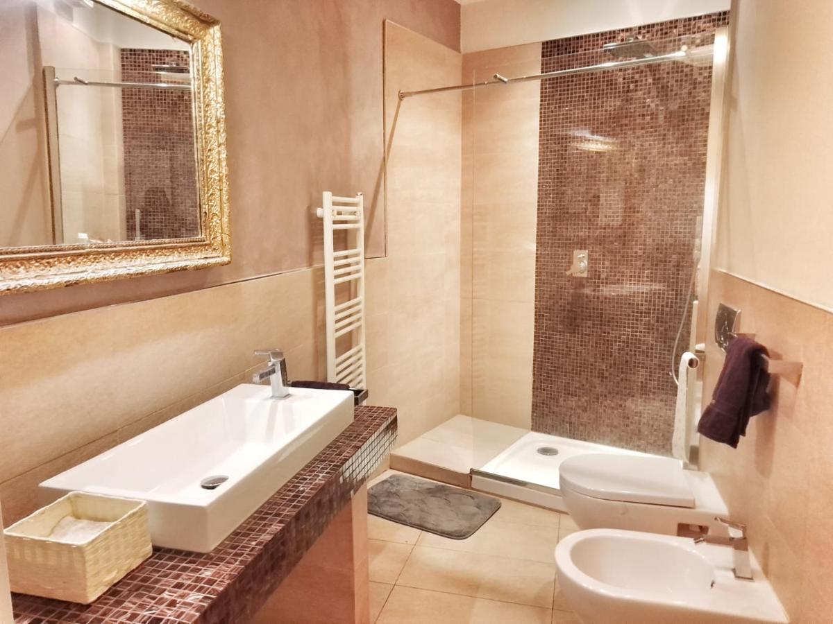 Lovely Modern Apartment Флоренція Екстер'єр фото